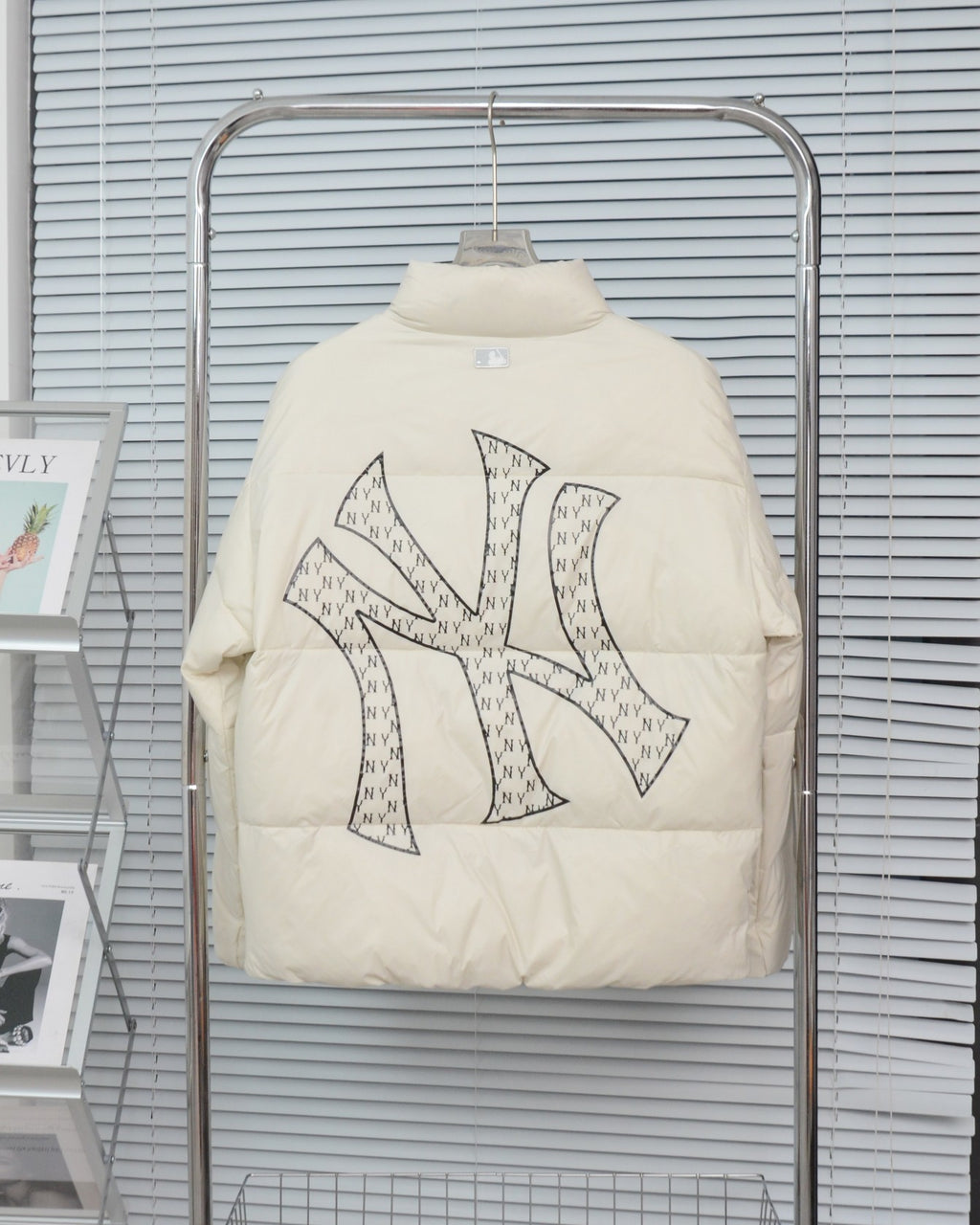MLB New York Yankees Puffer Jacket with Oversized Back Logo