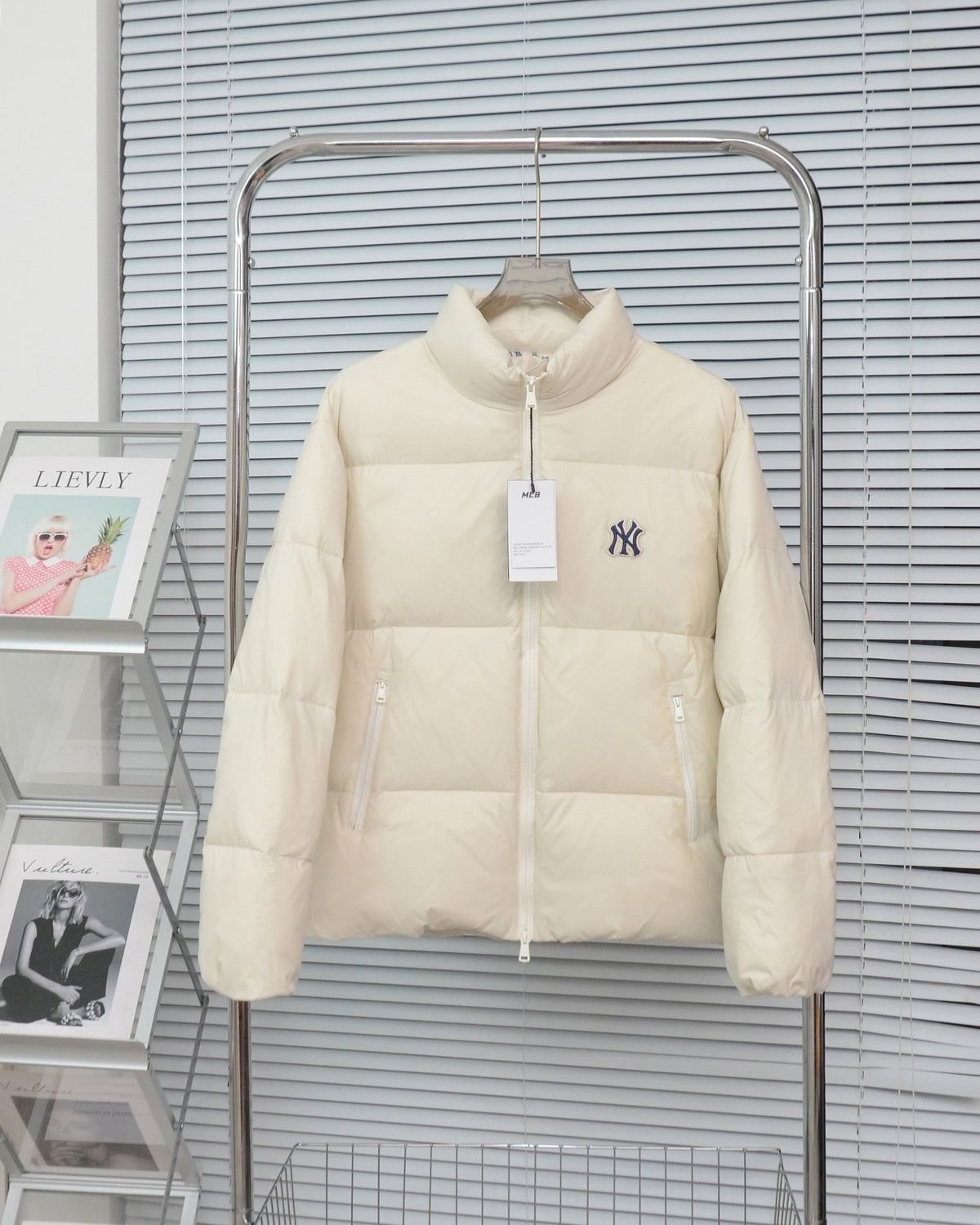 MLB New York Yankees Puffer Jacket with Oversized Back Logo
