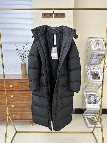 lululemon Women's Wunder Puff Short Hooded Puffer Jacket