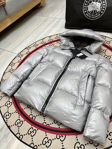 Canada Goose Crofton 2252 Hooded Puffer Jacket