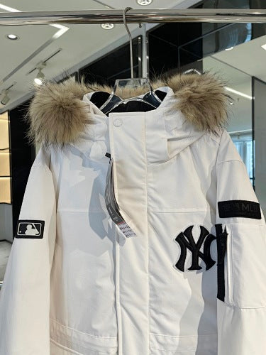 MLB New York Yankees Unisex Hooded Parka in White