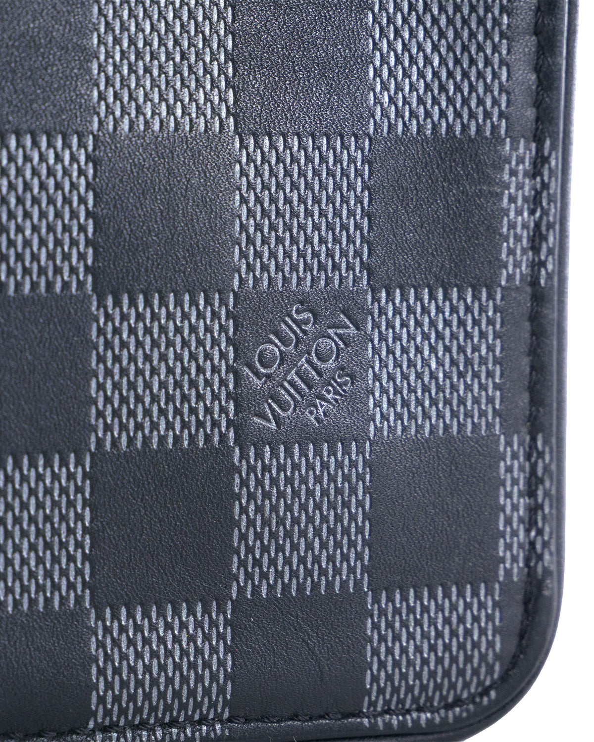 Louis Vuitton Damier PM Messenger Bag