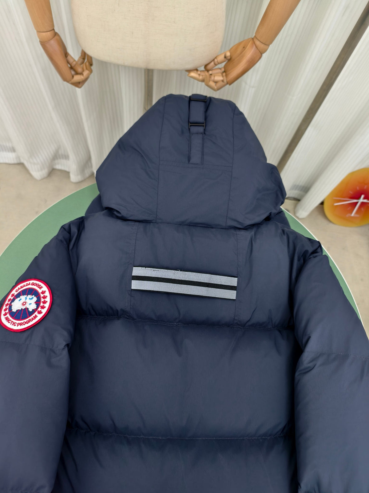Canada Goose Lawrence Hooded Puffer Coat in Navy