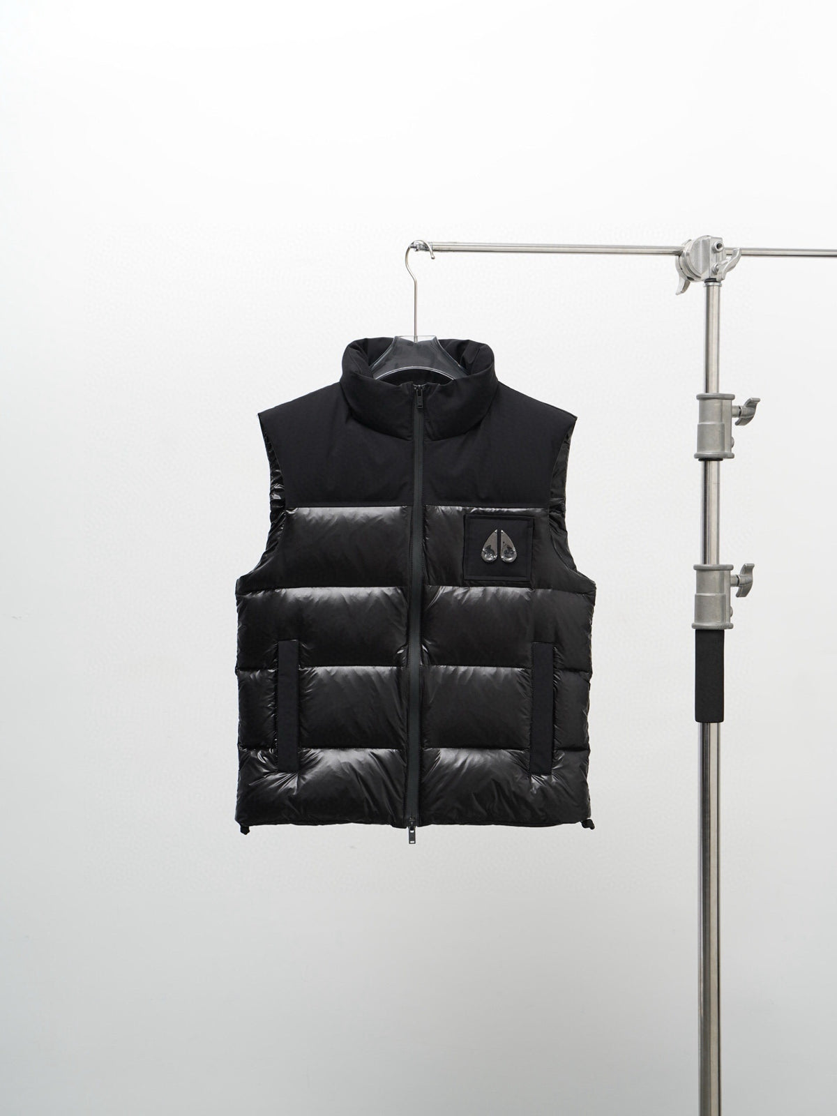 Moose Knuckles Unisex Stand-Collar Puffer Vest