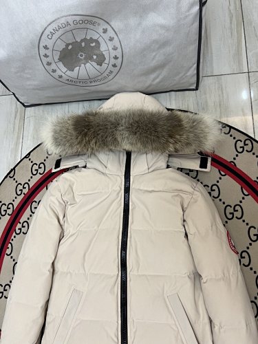 Canada Goose Women's Long Hooded Puffer Coat
