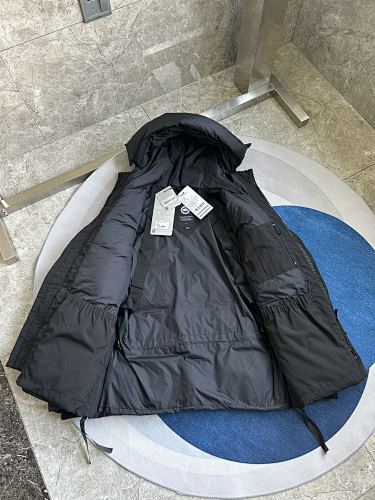 Canada Goose Hooded Utility Jacket with Quilted Panels
