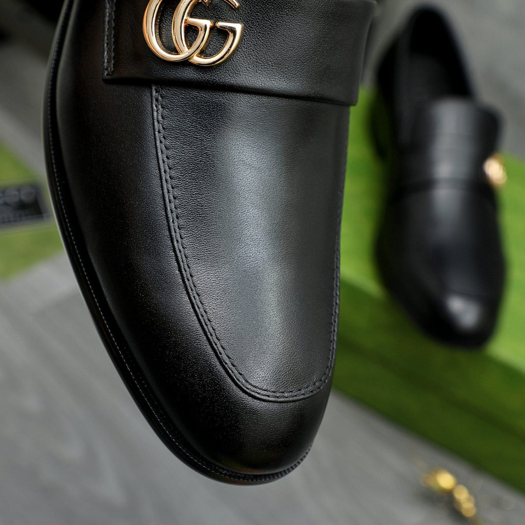 Gucci Black Loafers with Gold-Tone Hardware
